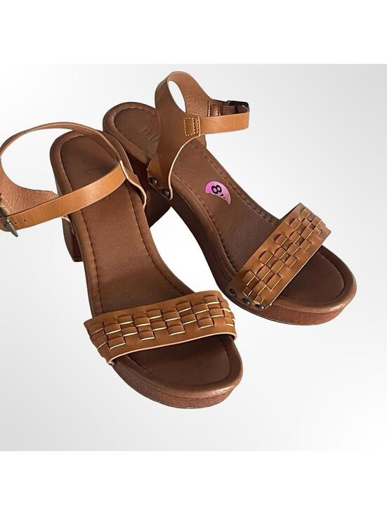 Dunes Shoes - Dunes Women’s Tan Woven Front Ankle-Strap Sandals - size 8.5